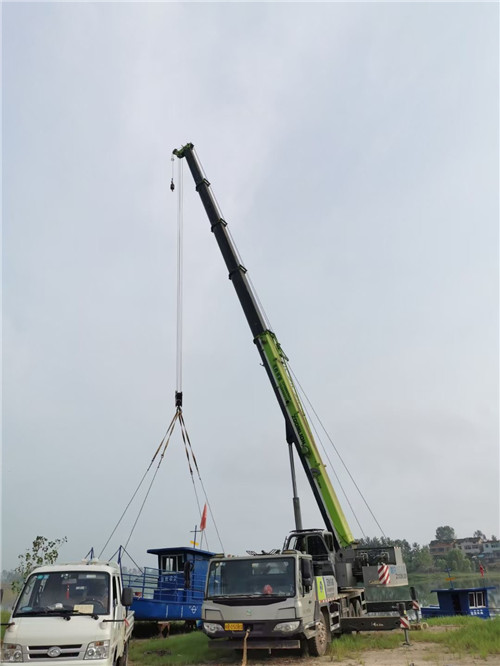 九龙县桥梁建设吊装案例